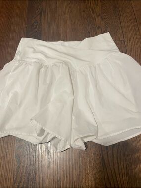 Realme White Women's Athletic Shorts with Skirt Overlay